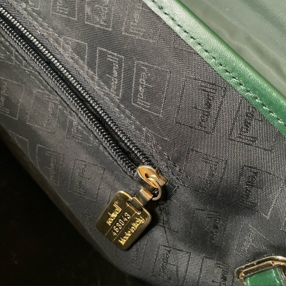 𝅺vintage authentic Moschino gold letter top handle handbag purse satchel couture - Picture 8 of 13